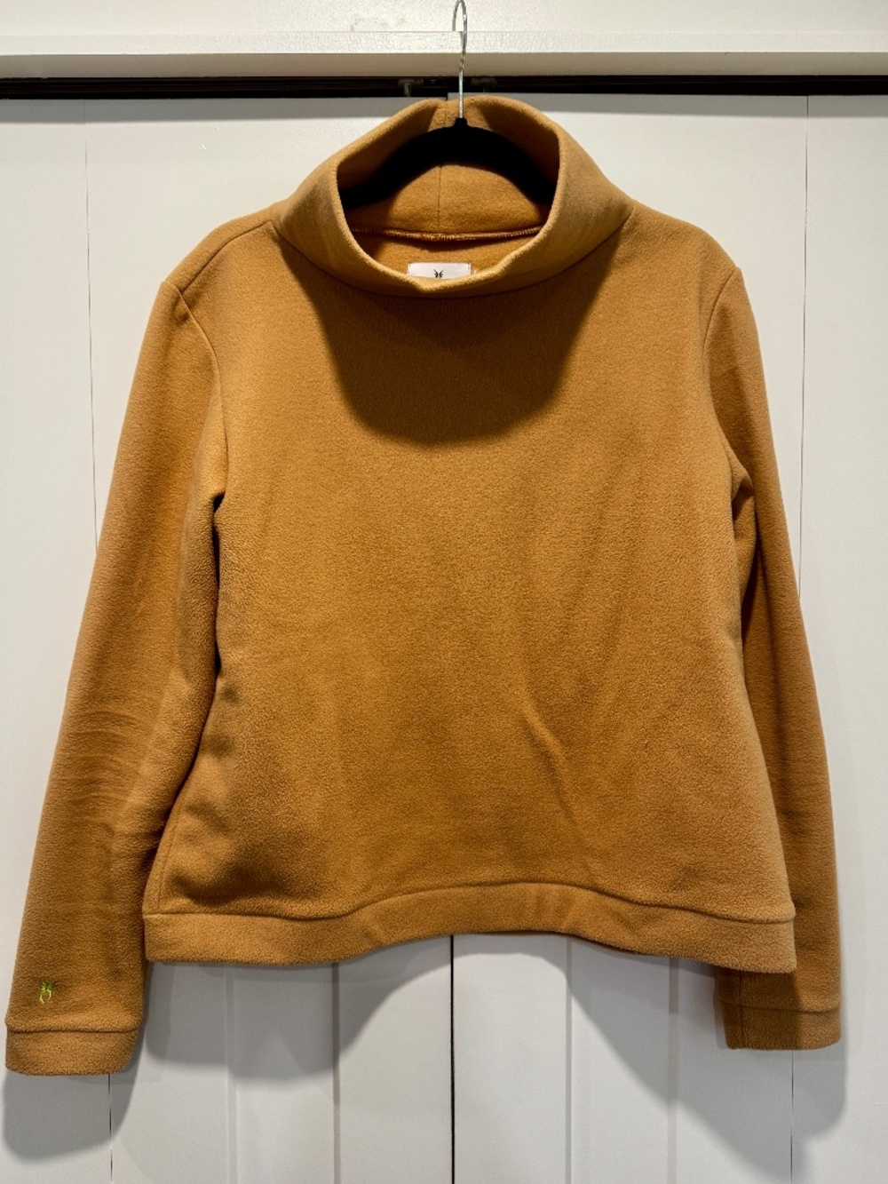 Dudley Stephens Camel Tan Vello Fleece Turtleneck Pullover Size L Pineapple Logo